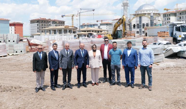 Albayrak ve Gürcan'dan Eskişehir TOKİ Projesinde İnceleme