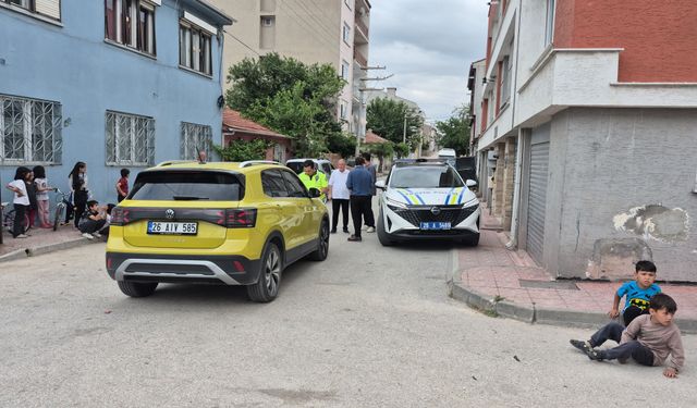SUV aracın bisikletli çocuğa çarptığı kaza kamerada