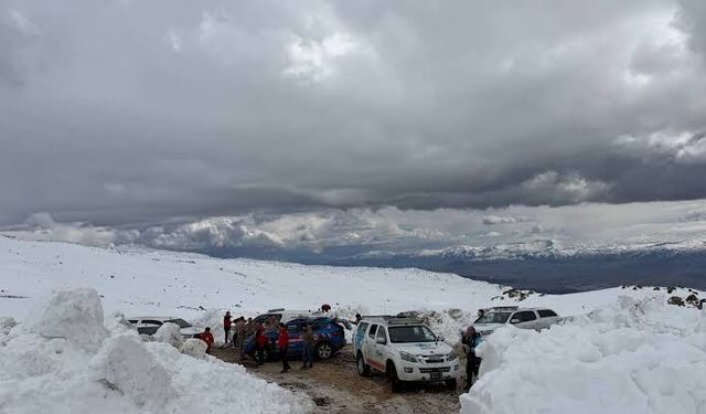 Ağrı Dağı'nda kaybolan dağcının cansız bedenine ulaşıldı