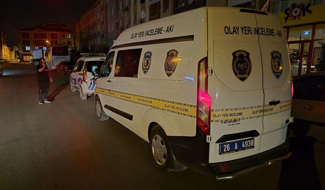 Eskişehir'de Kalp Krizi Geçiren Adam Ambulansta Can Verdi