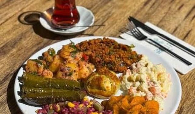 Geleneksel Gün Menüsü Tarifleri: Misafirlere Ne Pişirilir?