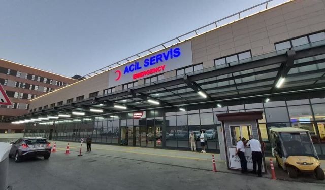 Eskişehir'de Baygın Bulunan Yaşlı Çift Hastaneye Kaldırıldı