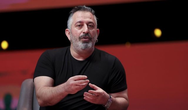 Cem Yılmaz’dan Flaş Karar