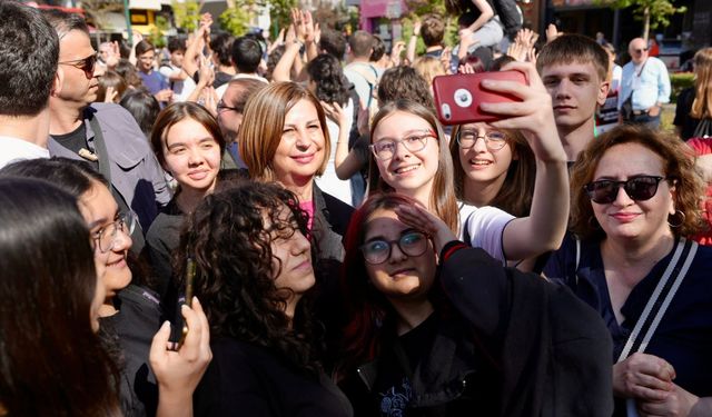 Eskişehir Büyükşehir Belediyesi’nden Üniversitelilere Eğitim Desteği: Başvurular Ne Zaman Başlıyor?