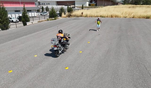 Motosiklet Sürücülerine Ücretsiz İleri Sürüş Eğitimi Verildi