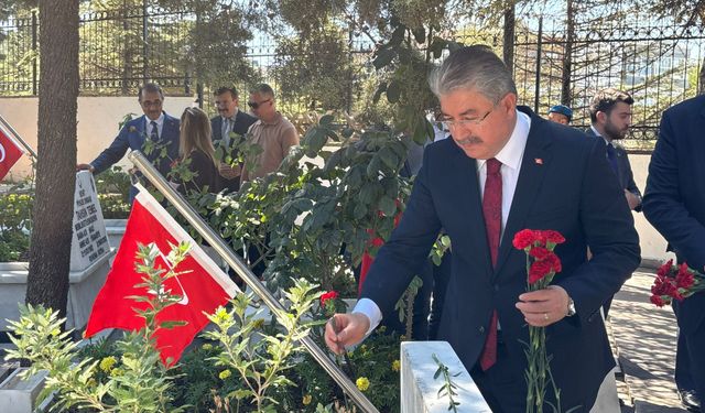 Eskişehir’in Kurtuluşunun 104. Yılında Kanlıpınar Şehitliği’nde Anma