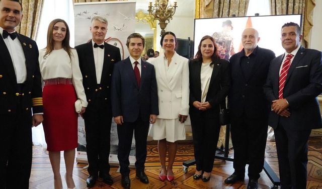 Avni Ongurlar, Londra’daki Zafer Bayramı resepsiyonuna katıldı