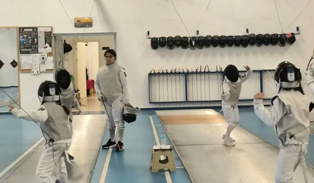Eskişehir’de Eskrim Yaz Okulu Tam Gaz