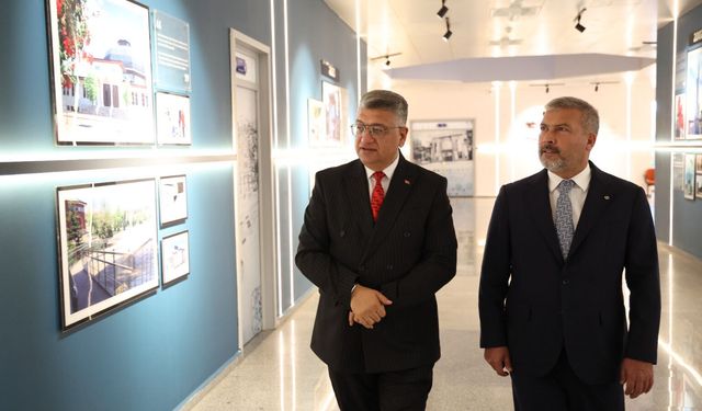 Anadolu Üniversitesi ile Dumlupınar Üniversitesi Arasında Türk Dili ve Kültürü İş Birliği Protokolü İmzalandı