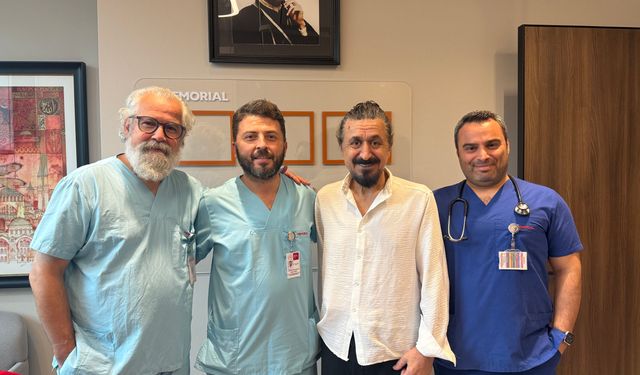 Göbek düşüklüğü zannettiği şikayeti dev aort anevrizması çıktı