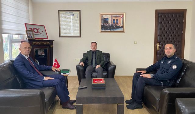 Alpu Kaymakamı Taha Furkan Sönmezel Şehit Ailelerini Makamında Ağırladı