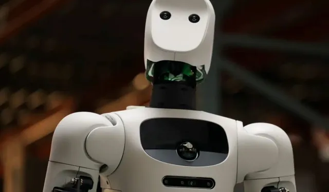 Köln'de Uygunsuz Hareket İddiasıyla Robota El Konuldu
