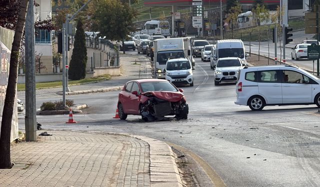 Eskişehir'de alkollü sürücü SUV aracı hurdaya çevirdi, 1 yaralı!