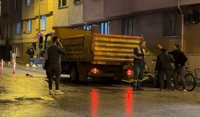 Tepebaşı'nda Sokak Ortasında Atık Mobilya Kavgası