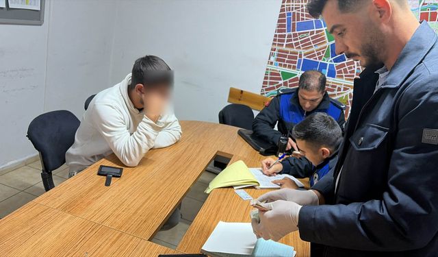 Eskişehir'de Tramvayda "Kızım Hasta" Diye Para Toplayan Sahte Dilenci Yakalandı