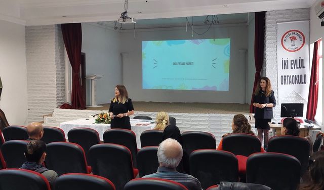 Eskişehir'de Velilere Yönelik "Okul ve Aile" Semineri