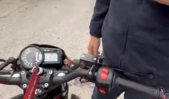 Eskişehirde Emekli Polisim Diye Motosikletliye Tepki Gösterdi