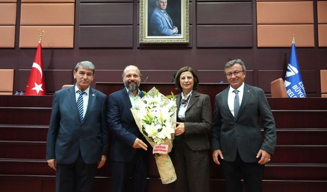Başkan Ayşe Ünlüce: "İyi ki muhtarlarımız var"