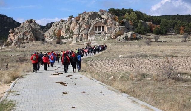 Frig Vadisi’nde Cumhuriyet Coşkusu: 7 Kilometrelik Doğa Yürüyüşü İçin Kayıtlar Yarın Başlıyor!