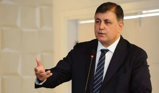 Cemil Tugay AK Parti Genel Merkezi'ne geldi