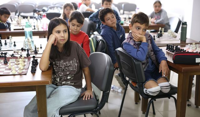 Tepebaşı Belediyesi'nden çocuklara özel satranç eğitimi ve turnuva müjdesi