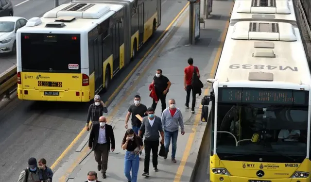 Cumhurbaşkanı Yardımcısı Cevdet Yılmaz duyurdu: Toplu taşımaya "tavan fiyat" sınırı geliyor!