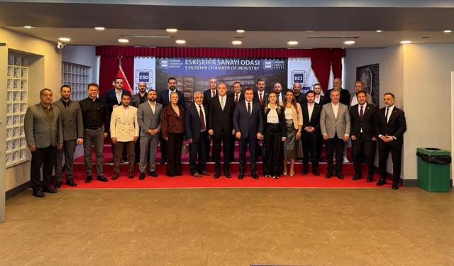 MHP heyeti Eskişehir Sanayi Odası Başkanı Celalettin Kesikbaş ile bir araya geldi