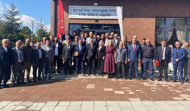 Eskişehir Valisi Dr. Erdinç Yılmaz muhtarlarla buluştu