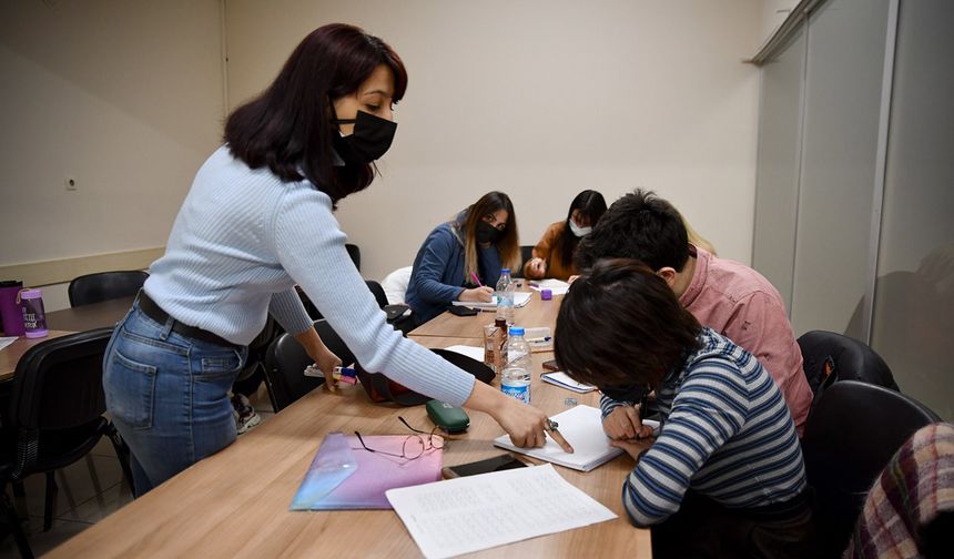 Gençler Tepebaşı’nda Japonca öğreniyor