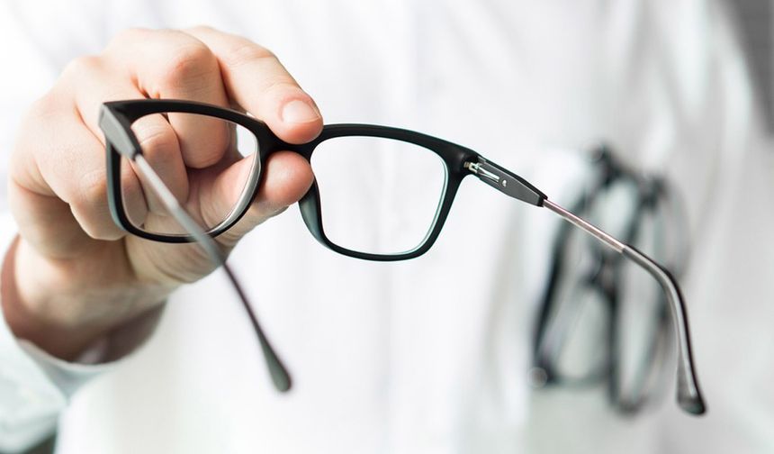 Dinlendirici gözlük adı altında satılan ürünlere karşı uzmanlar uyarıyor (VİDEO HABER)