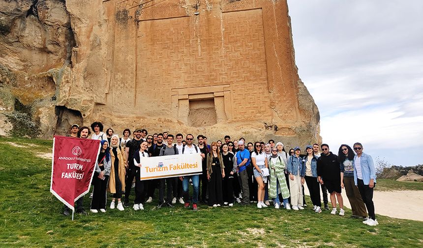 Turizm Haftası'nı Yazılıkaya'da kutladılar