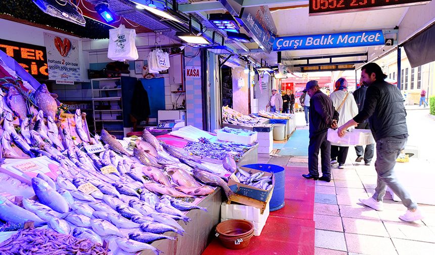 Eskişehir'de havalar ısındı, balık satışları azaldı