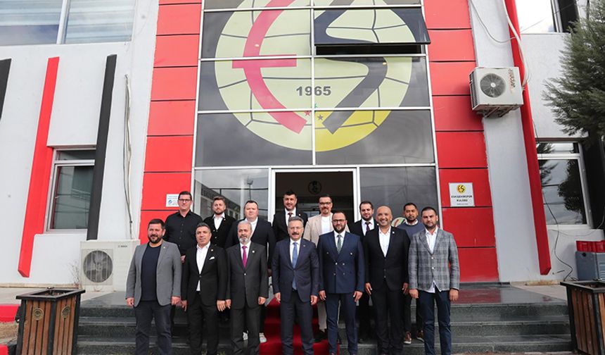 Vali Aksoy'dan Eskişehirspor'a ziyaret