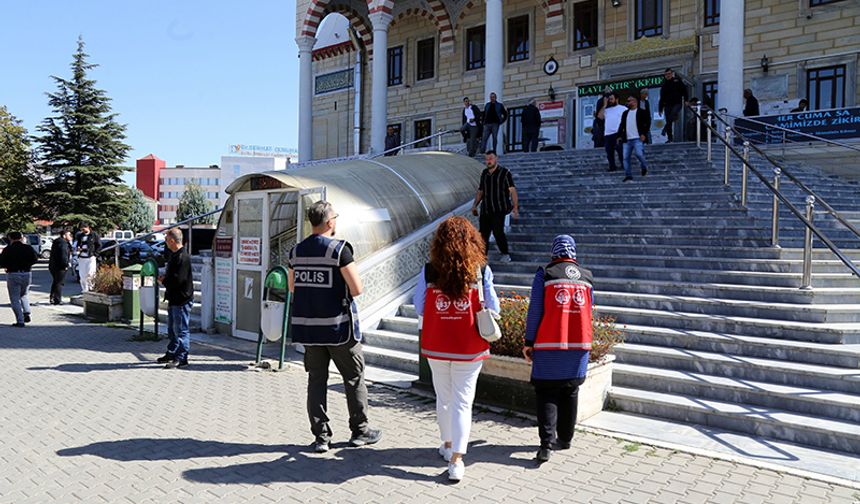 Yoksul ve sokakta çalıştırılan çocuklarla ilgili çalışma yapıldı