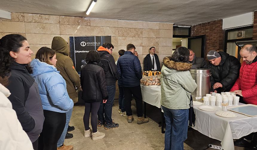 Anadolu Üniversitesi'nden öğrencilere sıcak destek