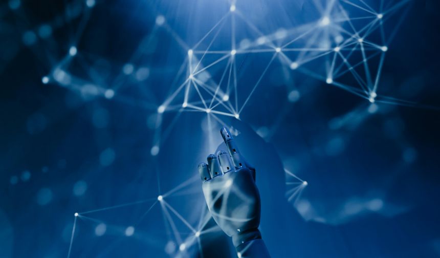 Yapay Zeka Artık İnsan Kaynaklarının En Güçlü Takım Arkadaşı