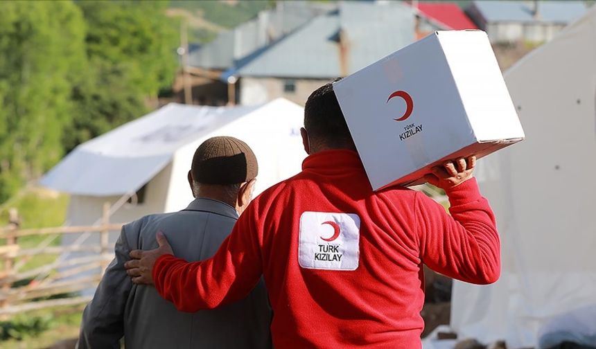 Kızılay, insani yardımlarla dünya genelinde iz bırakıyor
