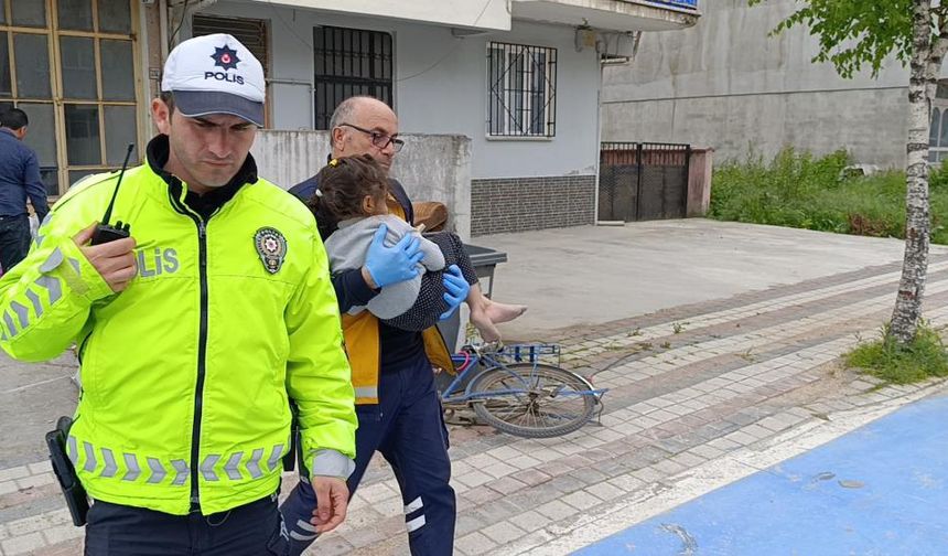 Bursa'da 1. kattan düşen çocuğu moloz dolu çuvallar korudu