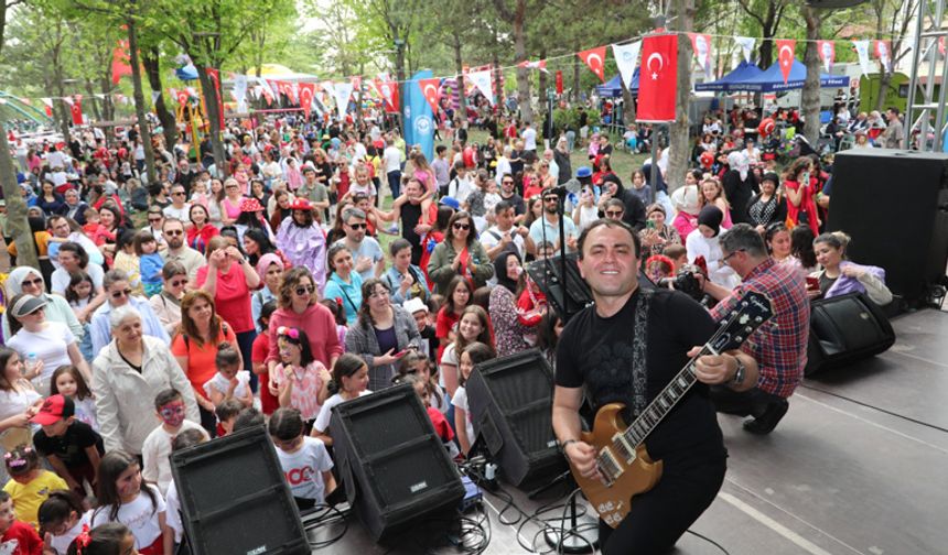 Odunpazarı Belediyesi’nden Renkli 23 Nisan Şenliği
