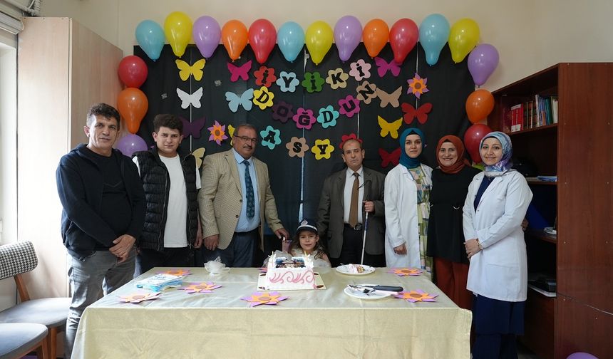 Zabıta’dan Minik Asya'ya sürpriz