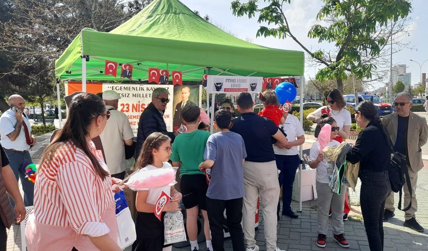 Atatürkçü Düşünce Derneğinden Kutlama