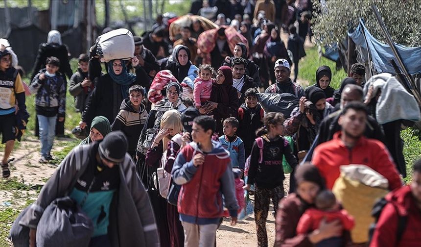 Gazze'de yaklaşık 400 bin kişi yerinden edildi