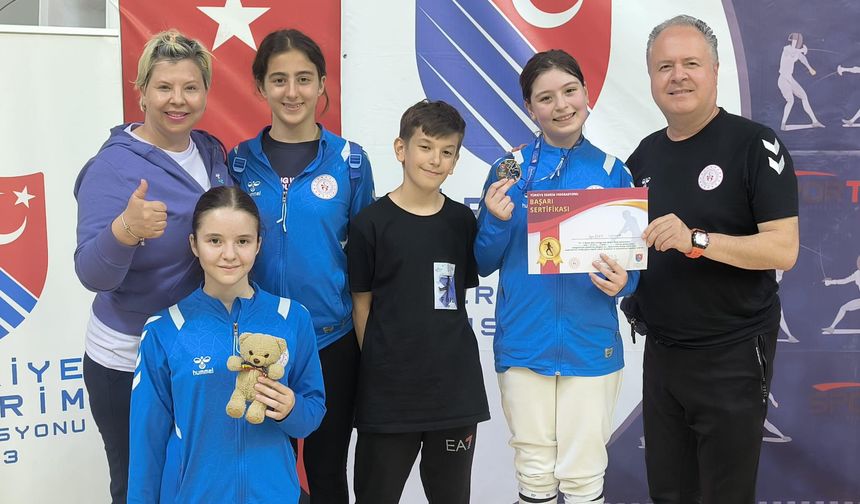 U12-U14 Türkiye Eskrim Şampiyonası’nda Büyük Başarı