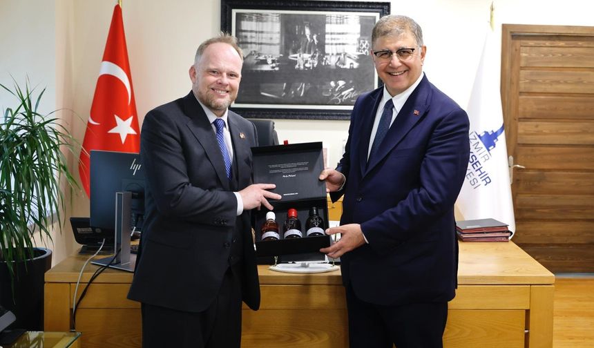 Kanada ve İzmir arasında kültürel ilişkiler gelişecek