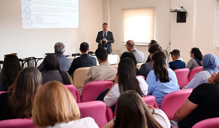 “Kocatepe AR-GE Proje Pazarı” Finalistleri Projelerini Tanıttı