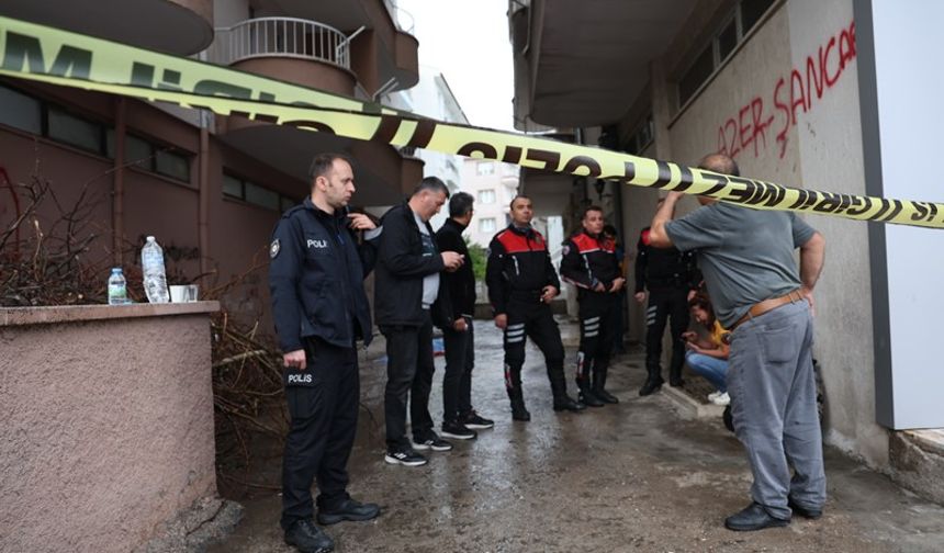 Balkondan düşen kadın hayatını kaybetti