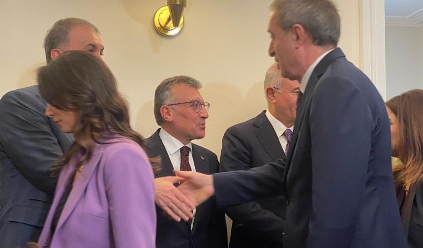 AK Parti heyeti, DEM Parti heyeti ile görüştü