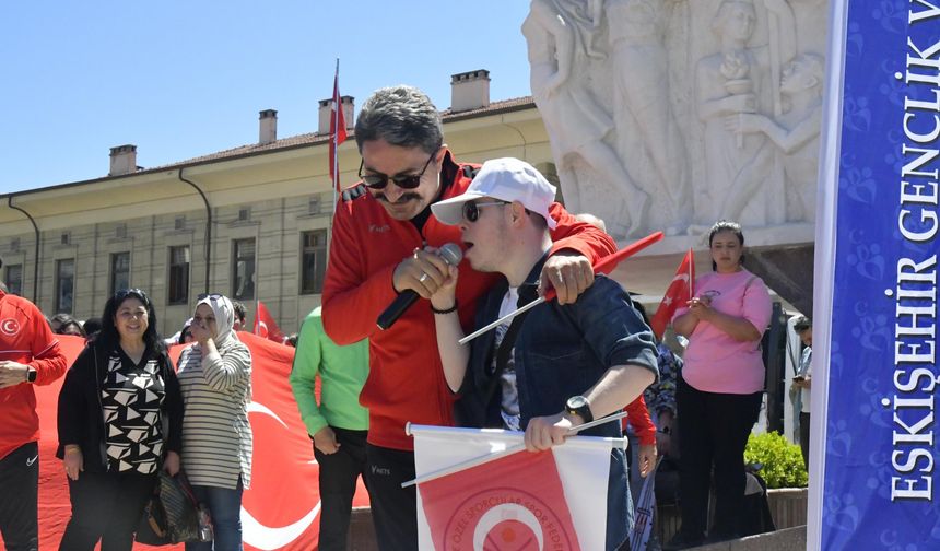 Gençlik Yürüyüşü Coşkusu Eskişehir’de Yaşandı