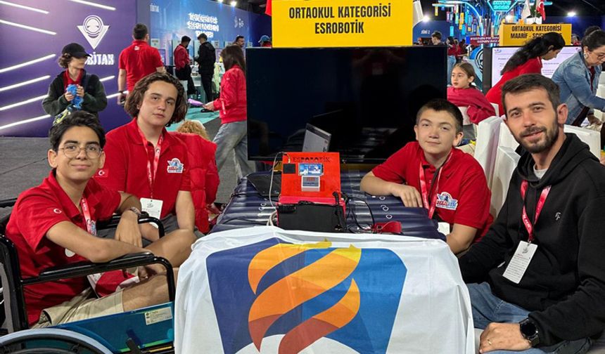 Çağdaş Okulları Uluslararası TEKNOFEST’ten derece ile döndü