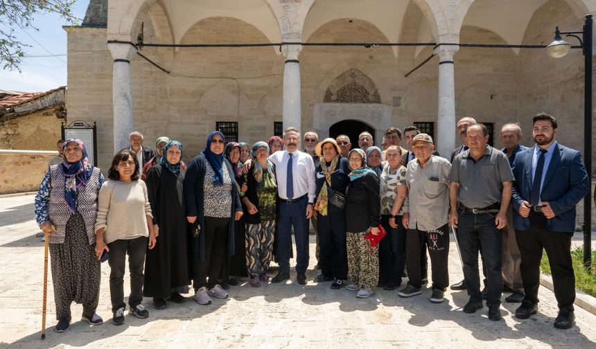 Vali Hüseyin Aksoy’dan Tarihi Çalçı Camii’ne Ziyaret